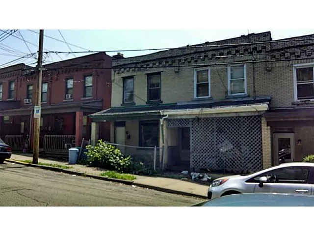 227 Luray St photo 1