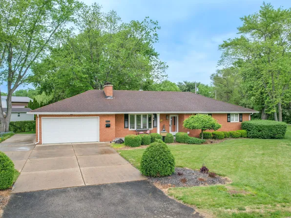 400 Mound Cir, Enon, OH 45323