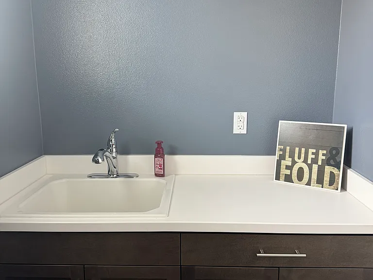 4756 Holly Ave — Photo 9