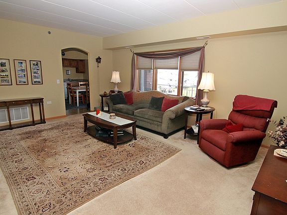 5th image of 5500 W 115th St #304
