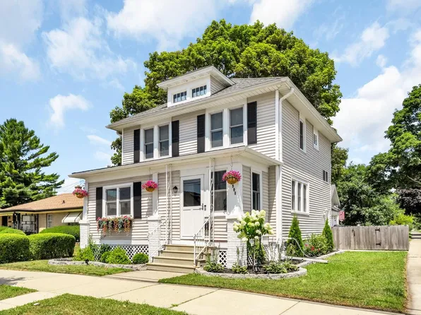 2900 21st STREET, Racine, WI 53403