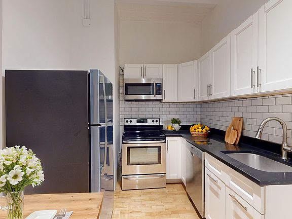 3rd image of 20 Warren St #3A