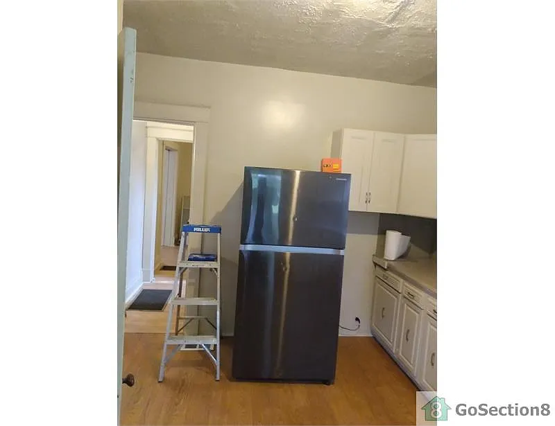 3340 Bonaparte Ave photo 1