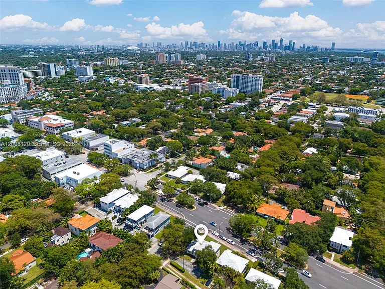 3500 Ponce De Leon Blvd #LOWER — Photo 46