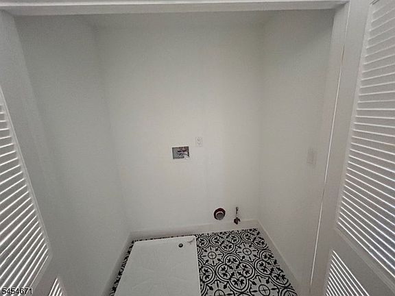 4th image of 25 Brookside Ave #2
