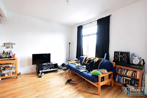 Rented by null | media 20