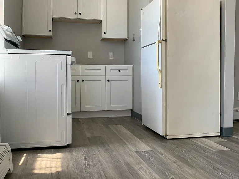 32 Chestnut St #27 — Photo 10