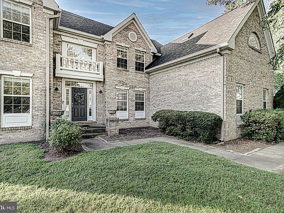 2nd image of 218 Sheats Ln