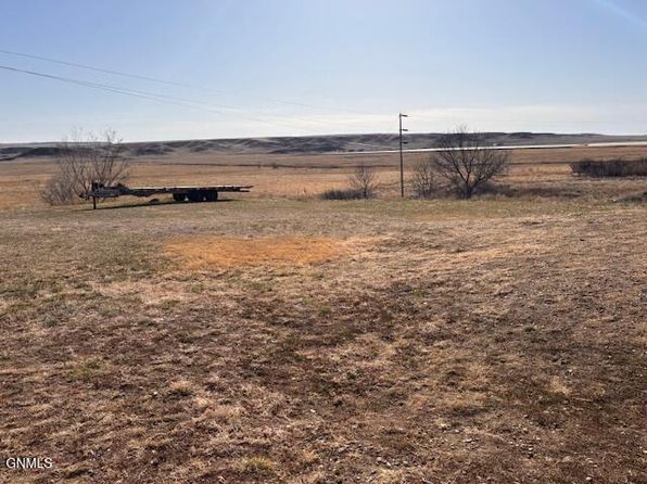 422 S Jackson St, Plentywood, MT 59254