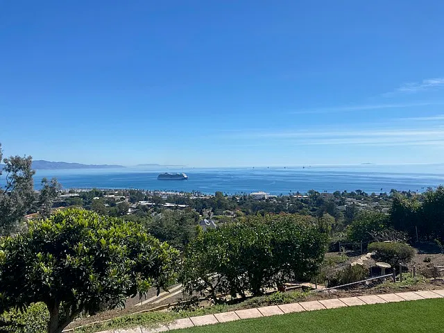 720 Miramonte Dr