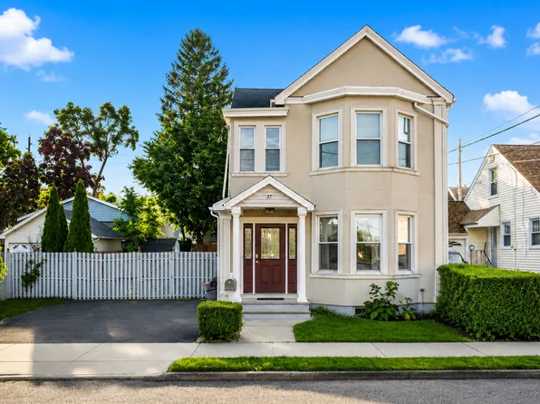 37 Harris St Floor 1, Haledon, NJ 07508