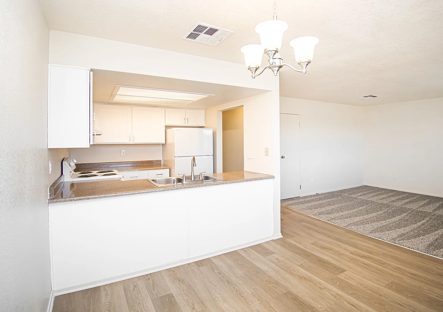 Georgia Avenue Apts — Photo 3