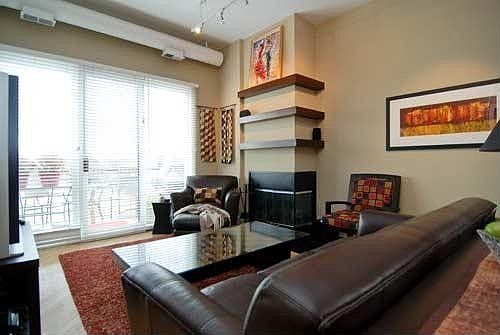 1st image of 2553 N Ashland Ave #3D