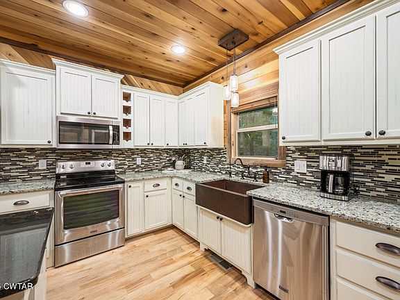 9th image of this home