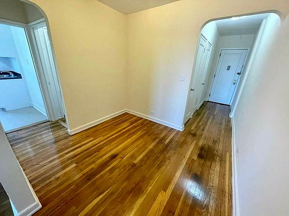 4th image of 66-01 99th St #E6e