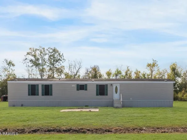 1070 Poydras Pl, Breaux Bridge, LA 70517