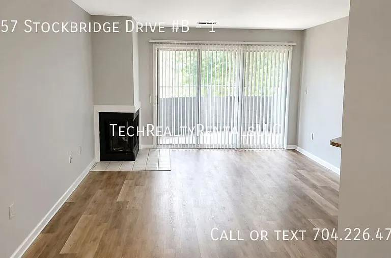 2557 Stockbridge Dr #B-1 — Photo 4