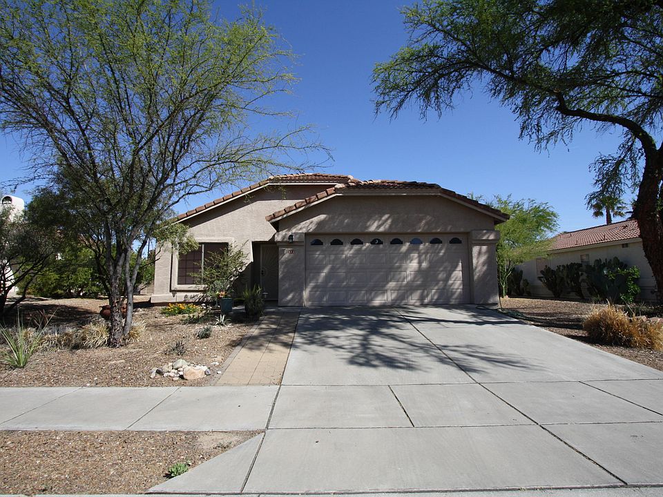 1st image of 513 E River Walk Dr