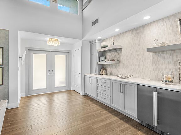 5th image of 632 Lakewoode Circle W
