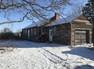 146 Ormsby Ln, Fort Edward, NY 12828