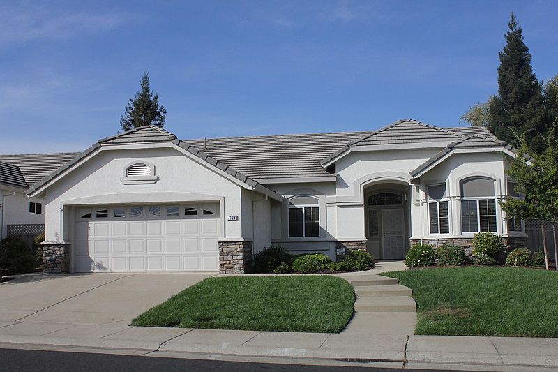 2nd image of 7108 Kingbird Ln