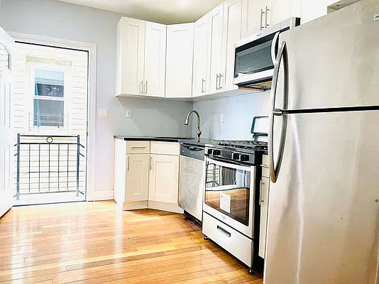 Rented by Blue Egg Realty Corp | media 2