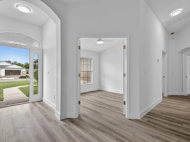 70 Ryan Dr — Photo 10