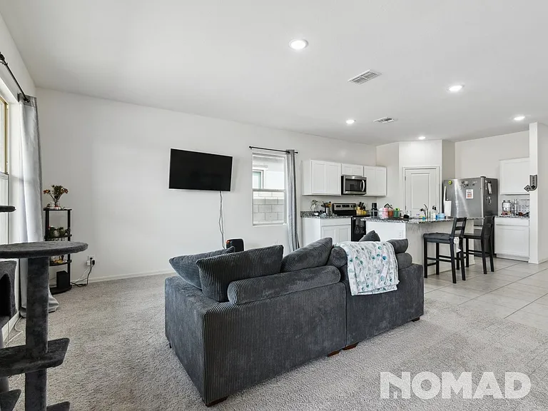 9560 W Illini St — Photo 5