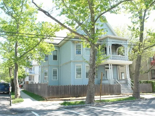 142 Gordon St APT 3, Perth Amboy, NJ 08861