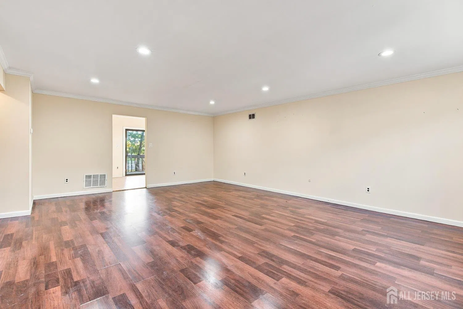2 bed, 2.5 bath, 1540 sqft, $2,900 — Photo 4