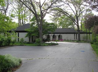 604 Oakwood Ct N, Indianapolis, IN 46260