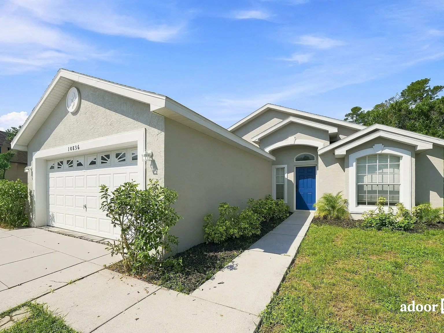 3 bed, 2.0 bath, 1245 sqft, $1,995 — Photo 2