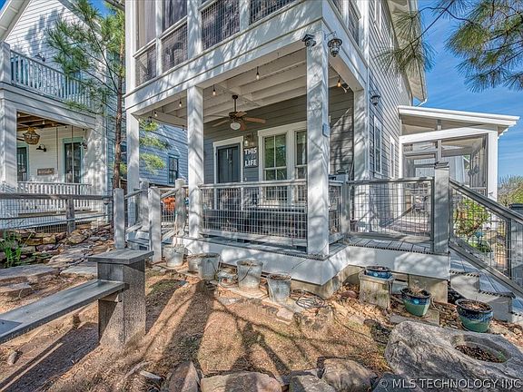 3rd image of 37 Firefly Ln