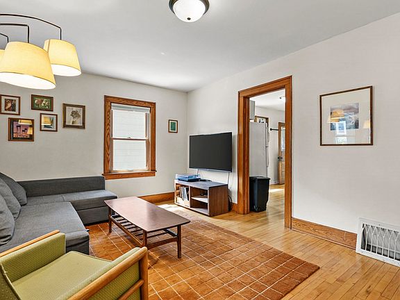 5th image of 2210 Lafollette Ave