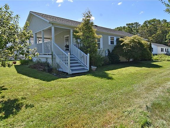 3rd image of 33 Blackbird Ct