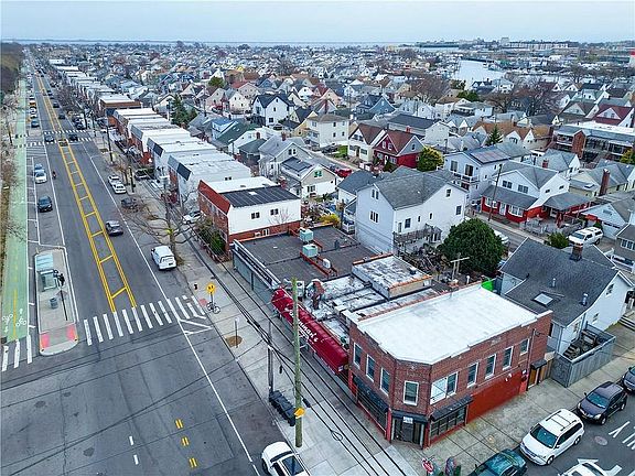 4th image of 2492 Gerritsen Ave