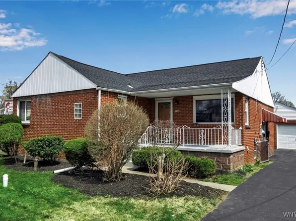 234 Aurora St, Lancaster, NY 14086