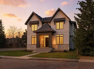703 SE 35th St NW, Calgary, AB T2N 2Z6