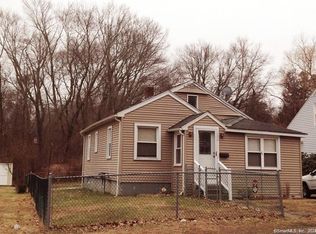 136 Dunham St, Norwich, CT 06360