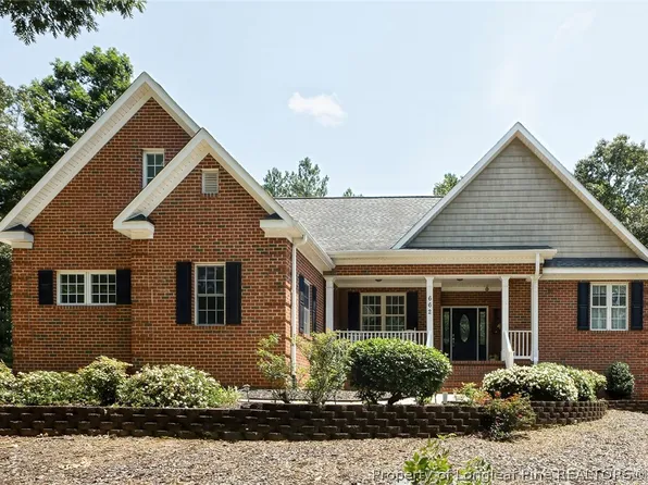 662 Chelsea Dr, Sanford, NC 27332