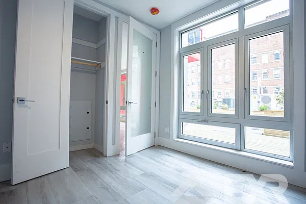 Rented by EXR | media 5