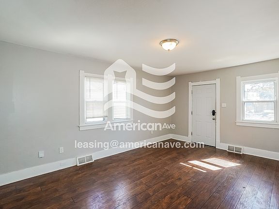 4-Living Room