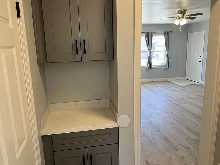 938 Temple Ave #1 — Photo 17