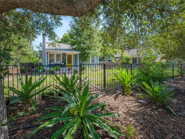 1300 E Henry Ave, Tampa, FL 33604