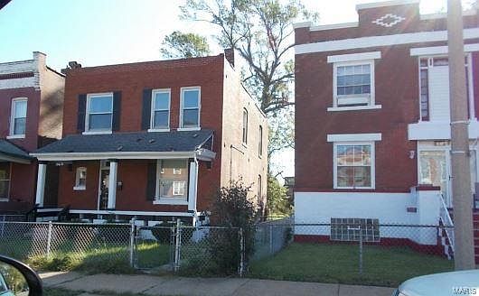 2nd image of 1960 Semple Ave