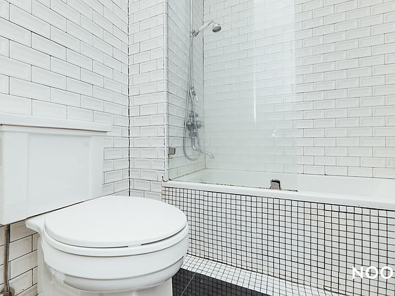 5th image of 43 Columbia Pl APT 4B
