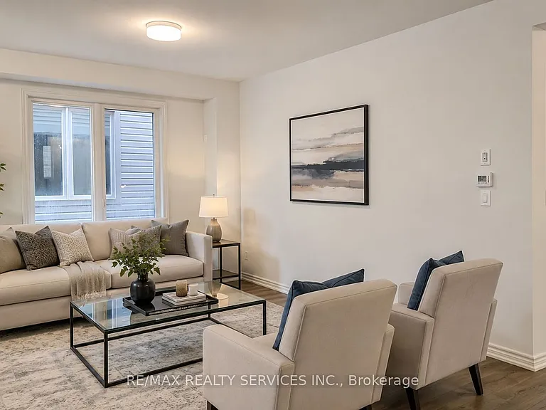 1029 Trailsview Ave — Photo 2