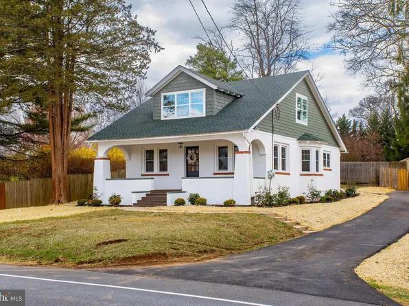 123 Sproul Rd, Malvern, PA 19355