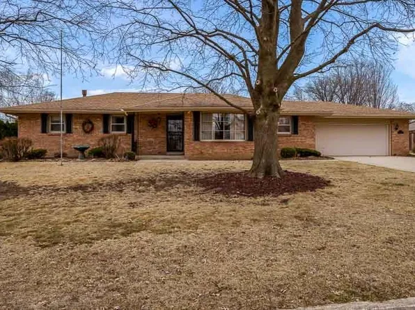 1110 Roxbury Close, Rockford, IL 61107