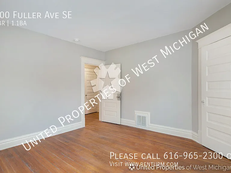 100 Fuller Ave SE — Photo 8